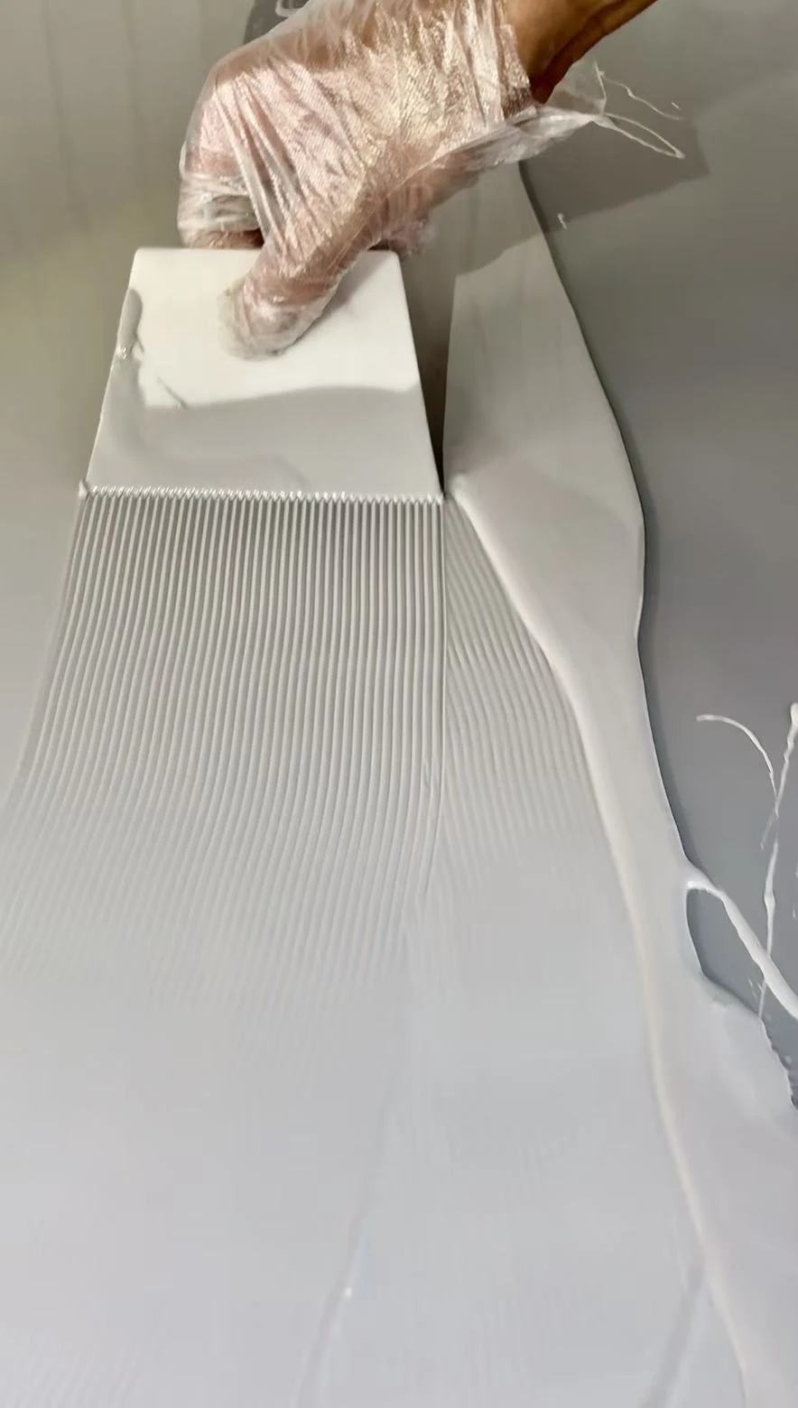 Polyaspartic polyurea satin-finish waterproof coating: on-site trowel application Polyaspartic polyurea satin-finish waterproof coating: on-site trowel application