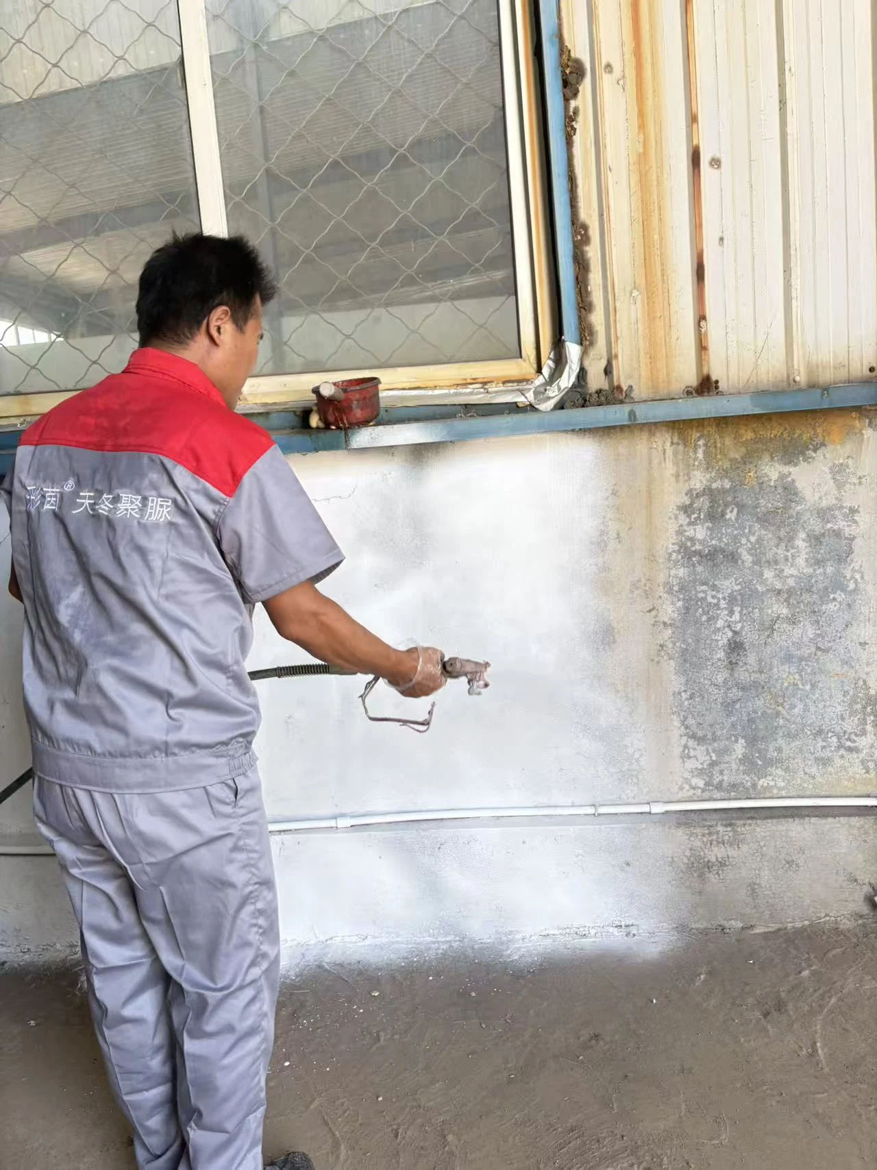 Polyaspartic Wall & Metal-Panel Spraying Polyaspartic Wall & Metal-Panel Spraying
